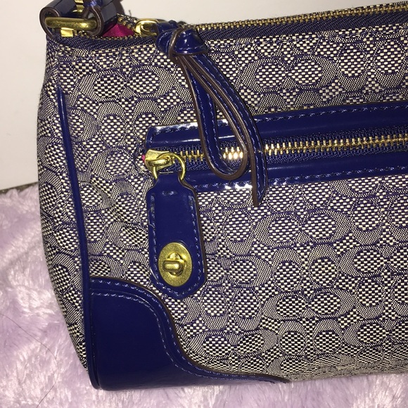 RARE VINTAGE Y2K Small Coach Purse!!! - Picture 2 of 6